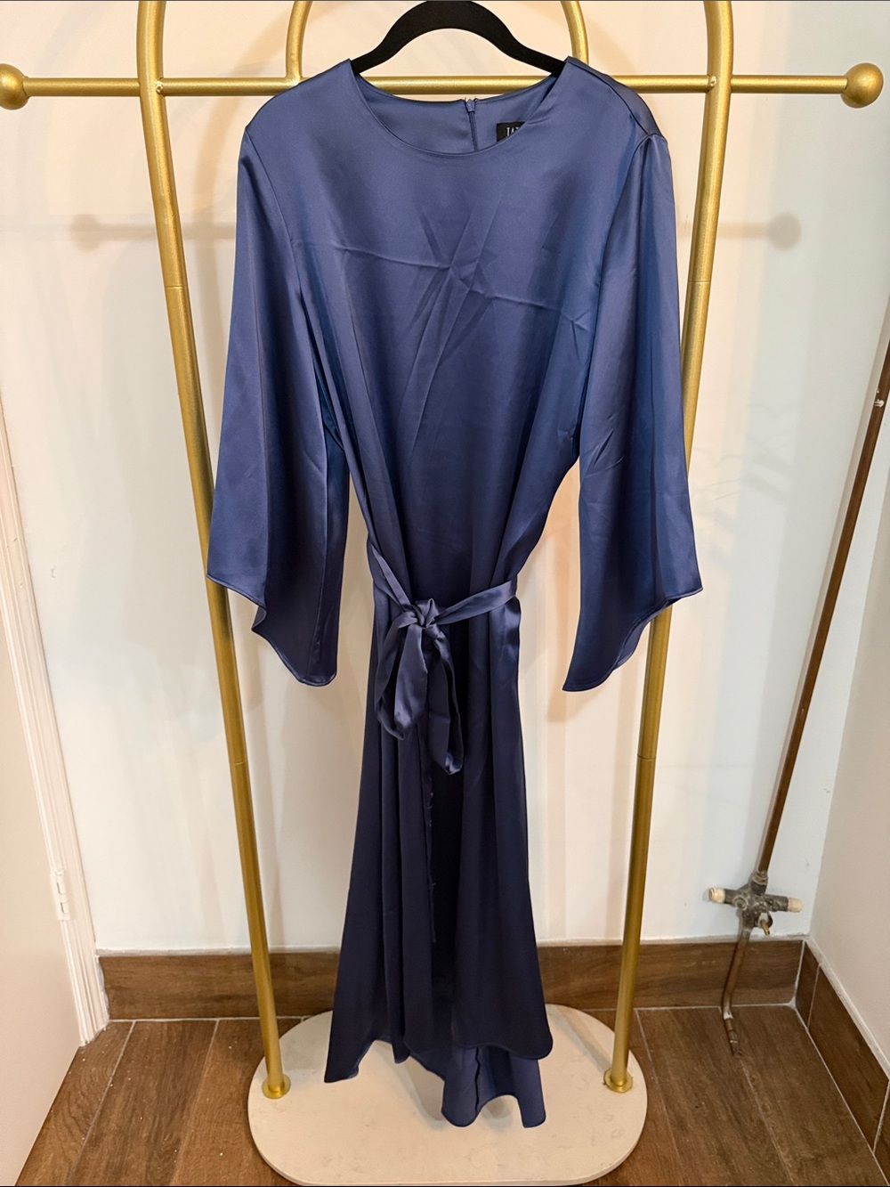 Elegant Navy Satin Tie-Waist Dress